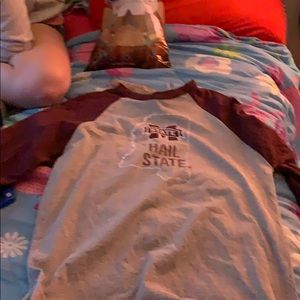 Quarter sleeve Mississippi state shirt